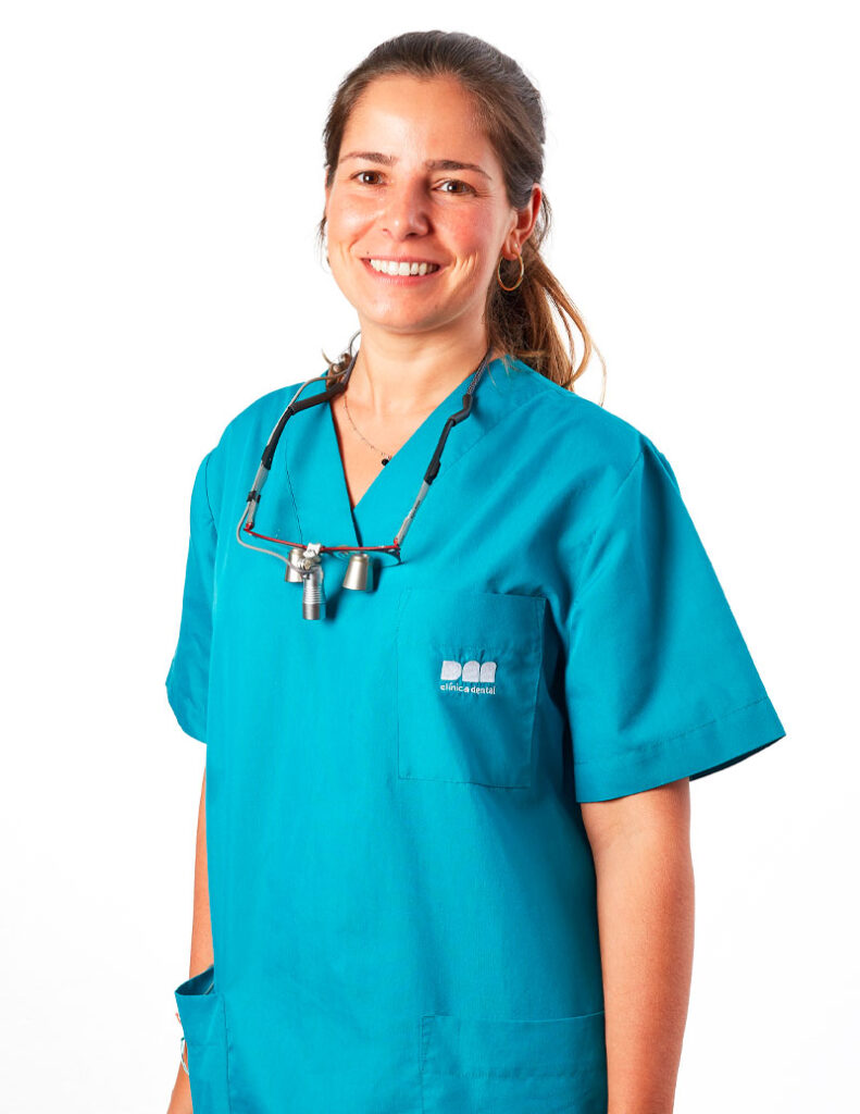 sara-arias-clinica-dental-diez-marieges