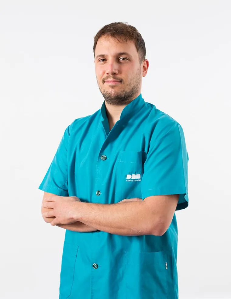 Dr. Martí Juliachs, especialista en estética y blanqueamiento dental en Viladecans