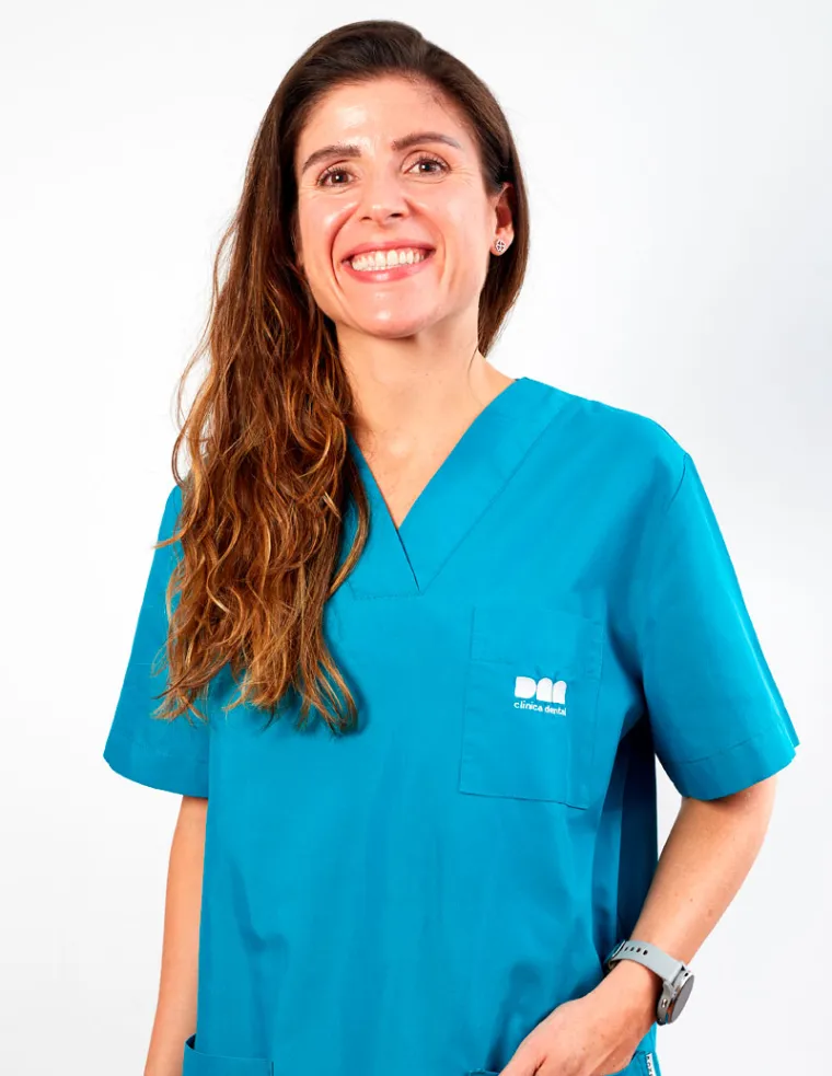 Dra. Esther Zapata, especialista en odontopediatría y ortodoncia en Viladecans